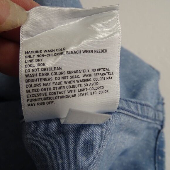 Uniqlo Blue Polka Dot Long Sleeve Button Down Collared Shirt Men Size L Chambray - Picture 8 of 12